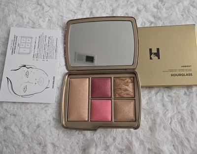 NEW Hourglass Ambient lighting Edit Universe Unlocked Face Palette - Image 1 of 4