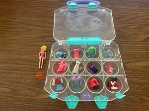 POLLY POCKET YEAR ROUND CALENDAR GIRL CARRYING CASE W/ 12 OUTFITS & 1 DOLL 2004 - Picture 1 of 9