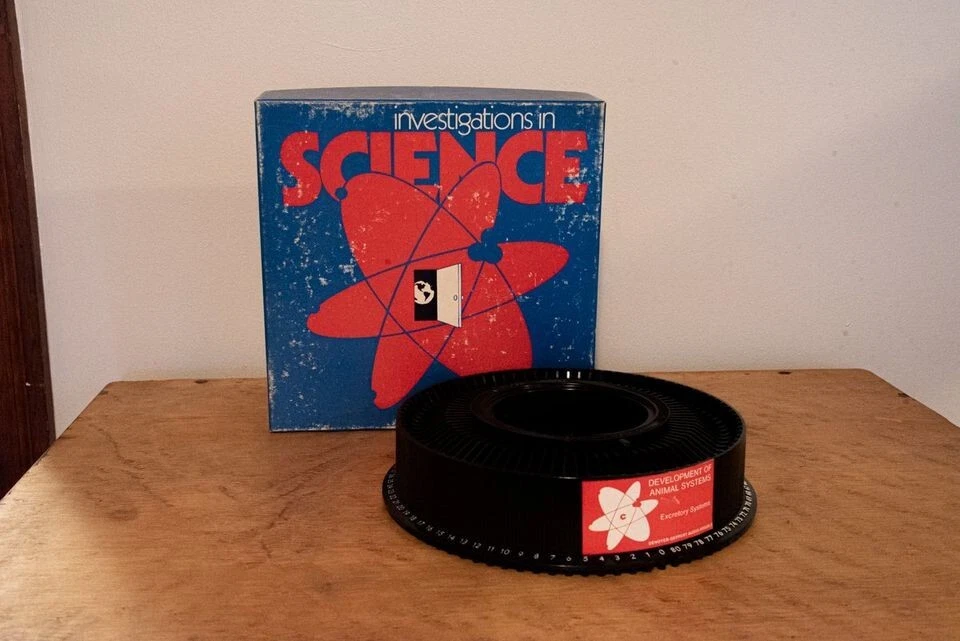 Carousel 80 black Slide Tray Projectors Holds 80 slides - Image 1 of 4