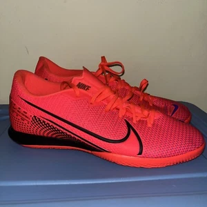 Nike Men's Vapor 13 Academy Tf Football Boots US 7 Soccer - For Turf And Grass - Picture 1 of 8