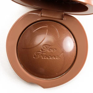 Too Faced *Toasted Peach* Bronzed Peach Melting Powder Bronzer - Picture 1 of 6