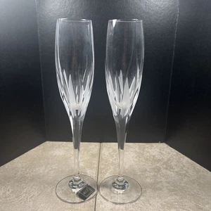 2 Mikasa FLAME D’AMORE Champagne Flutes 10 ¾” (2S) - Picture 1 of 4