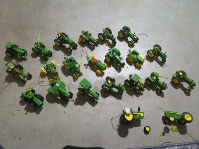 The Danbury Mint John Deere 22 Count Tractor Ornament Set - Image 1 of 4