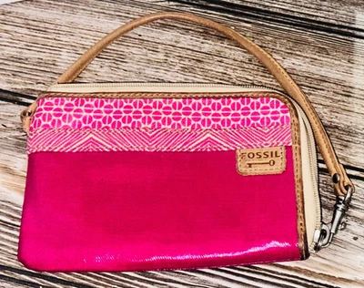 Cartera portatarjetas Fossil Key-Per de lona recubierta rosa profundo con cremallera Foto 1 de 3
