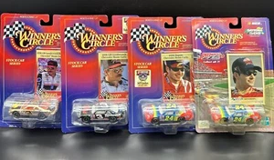 Lote de (4) Winners Circle 1:64 Diecast, Earnhardt, Gordon - Imagen 1 de 8