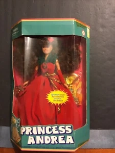VINTAGE M & C PRINCESS ANDREA DOLL 11-1/2" BENDABLE NIB RARE!!! 26 Accessories - Picture 1 of 1