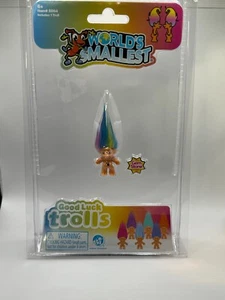 Kleinste Glückstrolle der Welt. Mini 1 Zoll große Spielzeug Actionfigur - Bild 1 von 9