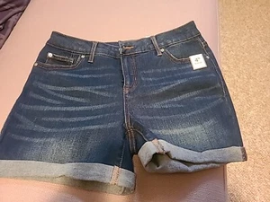 Jean Short - Picture 1 of 4