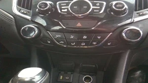 Temperature Control With Heated Seat KA1 Opt C68 Fits 16-18 CRUZE 31257185 - Picture 1 of 9