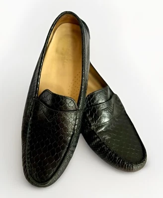 Mocasines para mujer Cole Haan acolchados negros de cuero de cocodrilo en relieve talla: 8 Foto 1 de 4