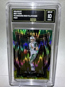 Panini Select 2024 - Concourse Brett Favre #12 verde y amarillo Shock Prizm - Imagen 1 de 2