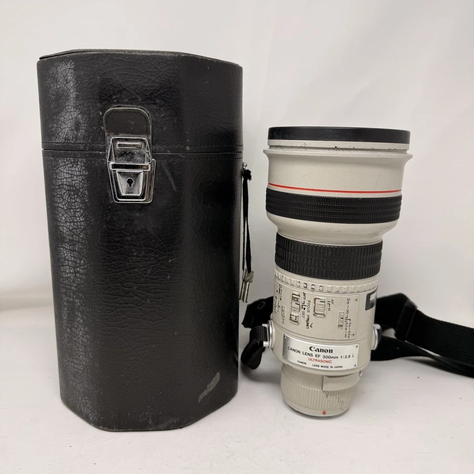 Lente Canon EF 300 mm f/2,8 L USM Len con estuche Foto 1 de 4