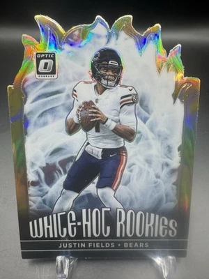2021 Donruss Optic Justin Fields White Hot Rookies Gold RC 08/10 #WHR-2 Da Bears - Image 1 of 4