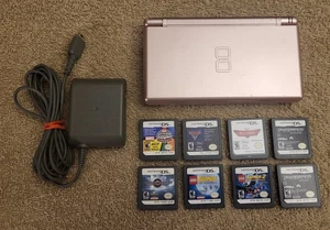 Nintendo DS Lite Handheld Konsole mit 8 Spielen - Metallic Rose - Bild 1 von 13
