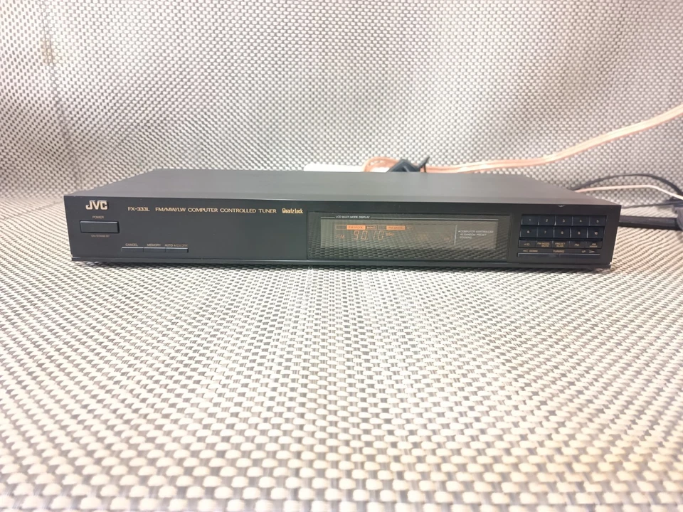 JVC FX-333BLK Computer Controlled Tuner Quarz Lock Radio Stereo Tuner - Bild 1 von 4