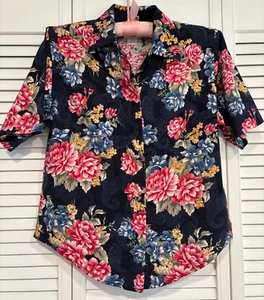 Red Rose Floral Blouse Shirt For Women Maren M Short Sleeve Size Small Petite - Picture 1 of 11