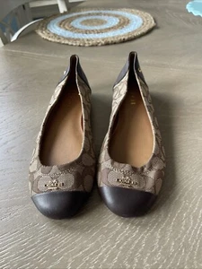 Pisos de ballet COACH Chelsea MARRÓN logotipo de firma LONA/CUERO 7 - Imagen 1 de 6