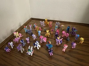 Lot of 30 + Miniature My Litttle Ponies - Picture 1 of 5
