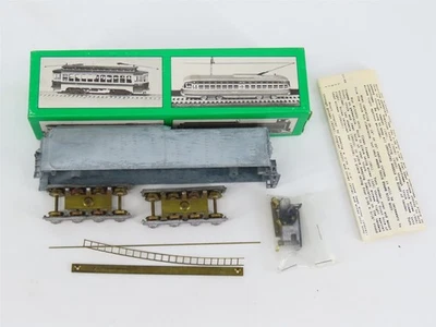 HO Scale Bowser 1-150660 Undecorated Die-Cast 8 Wheel Long Haul Steam Tender Kit - Image 1 of 4