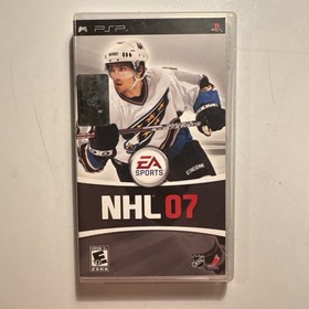 NHL 07 Playstation Portable PSP Complete With Manual CIB Great Condition