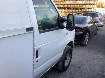 Espejo retrovisor montado en vela puerta delantera para pasajero para camioneta Ford E150 02-14 4590617 Foto 1 de 4