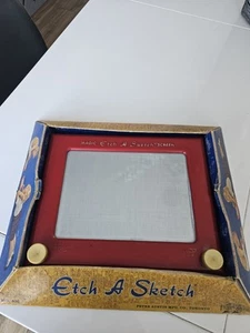 Vintage Etch a Sketch Screen Boxed Canadian Version - Picture 1 of 5