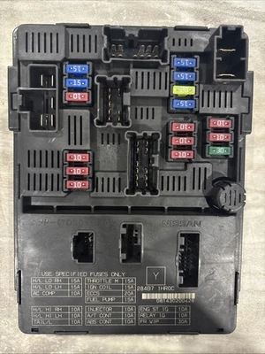 2015 Nissan Versa Note SV Fusebox Fuse Box Relay Module 284B7-1HR0C Y 1.6L - Image 1 of 3