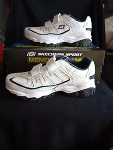 NIB Men's Size 9 Skechers Sport Wide. Fit W/Memory Foam - Picture 1 of 6