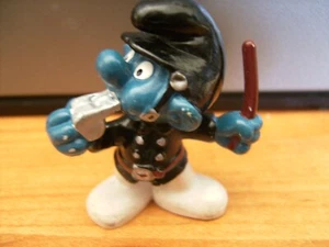 Smurf Figurine - Policeman - 20123 - Very Nice - Picture 1 of 3