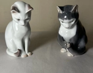 (2) Bing & Grondahl B&G Cat Figurines #2453 & #1553 - Picture 1 of 9