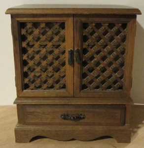 Vintage Taiwan Wood Music / Jewelry box Himark - Picture 1 of 11