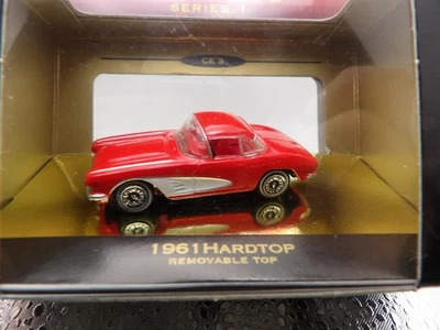 Chevy Corvette 1961 techo rígido 1998 Galoob Toys micro máquinas 1:87 Foto 1 de 3