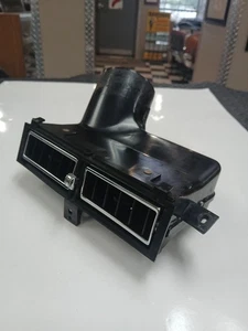70-72 Chevelle Monte Carlo El Camino Center Dash A/C Vent w / lever Restored - Picture 1 of 6