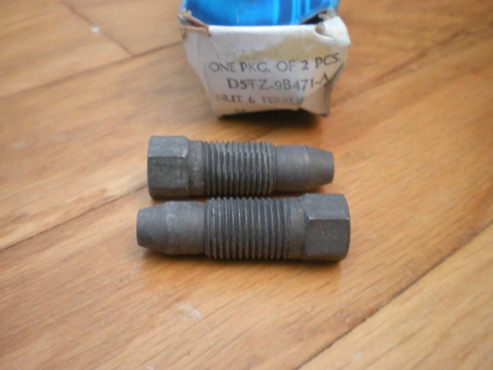 NOS 1975 1976 Ford F100 360 390 Exhaust Air Supply Nut & Ferrule D5TZ-9B471-A - Image 1 of 1