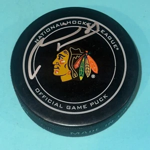 MARIAN HOSSA Signed BLACKHAWKS Official GAME Puck w/ Beckett Authenticated BAS - Picture 1 of 3