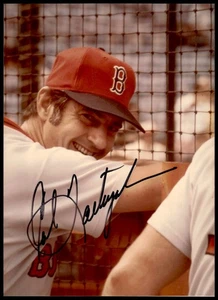 CARL YASTRZEMSKI SIGNED 5x7 AUTOGRAPH KODAK RED SOX PHOTO - Picture 1 of 2