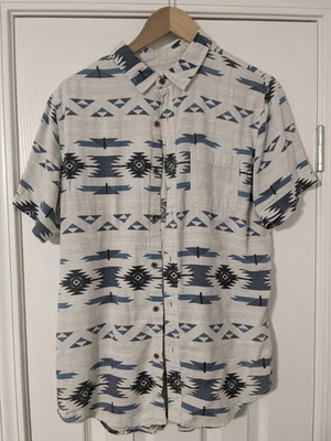 Camisa masculina On The Byas asteca sudoeste casual manga curta tamanho M - Imagem 1 de 4