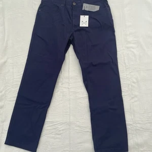 Crew Clothing Trousers Men's W36 L29 Navy 5 Pocket OMKG002 NWT - Picture 1 of 12