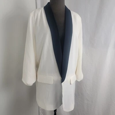 Chaqueta Blazer Para Mujer Madison Crema Blanco y Negro NUEVA Talla GRANDE L $99. Foto 1 de 4