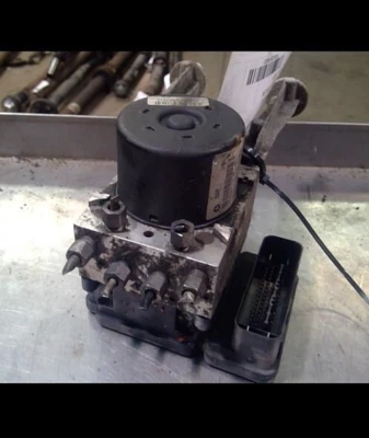 Dodge Charger/Chrysler 300/Magnum 2008 ABS conjunto de pinzas de pistón único OEM Foto 1 de 4