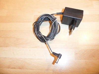 Netzteil Netzgerät S.T. Adapter Typ SB35-62-1    9V - 300mA - 2,7W   n153 - Bild 1 von 4
