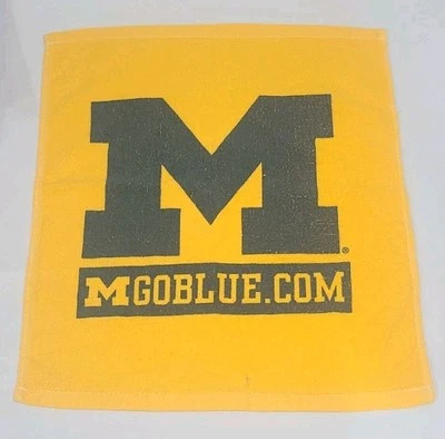 Toalla de rally amarilla Michigan Wolverines M M Mgoblue.com ~ usada  Foto 1 de 3