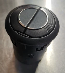 ALFA ROMEO ARMATURENBRETT MITTE LUFTAUSSTRÖMER GITTER 1.4 TURBO BENZIN MITO (2008-2023) - Bild 1 von 7