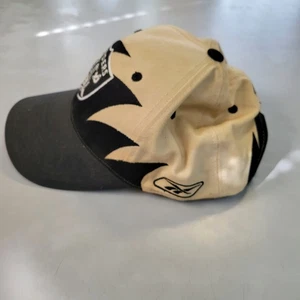 NFL Equipment Reebok Las Vegas Raiders Adjustable Hat Cap Beige Black Football - Picture 1 of 7