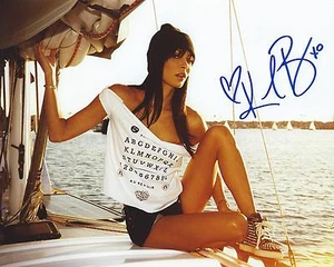 Kenda Perez Signed 8×10 Photo Sexy UFC MMA Best Of Pride Host Autographed COA B - Picture 1 of 1