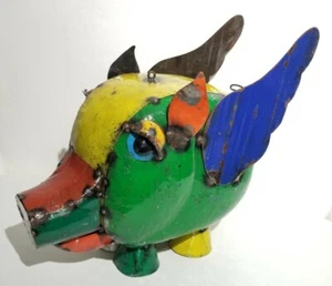 Aaron Jackson "Think Outside" EE-I-EE-I-O Flying Pig Metallskulptur  - Bild 1 von 11