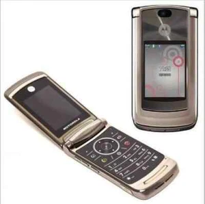 Original Motorola RAZR2 V9 Unlocked 3G HSDPA Flip Cellphone Bluetooth Java 2MP - Picture 1 of 12