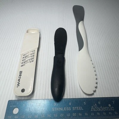 Kitchenart Measuring Spoon + 2 Pampered Chef Spatulas (Spreaders) - Image 1 of 4