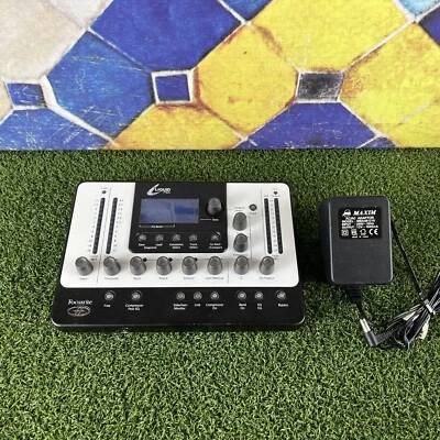 Focusrite Liquid Mix 32 - Procesador FireWire DSP y superficie de control Foto 1 de 4