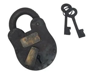Colt Firearms Factory 3" x 5" Cast Iron Lock & Keys With Antique Finish - Imagen 1 de 2